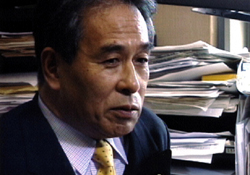 衆議院議員、故・石井紘基(62)