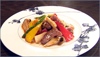 牛フィレ肉と季節野菜のオイスターソース炒め