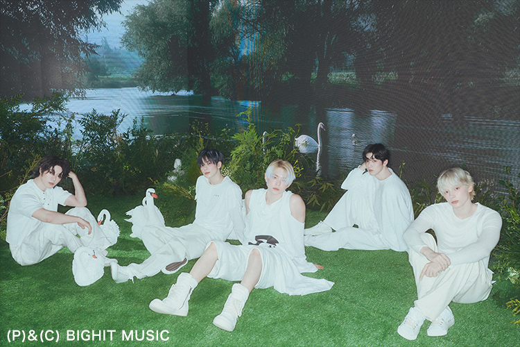 TOMORROW × TOGETHER