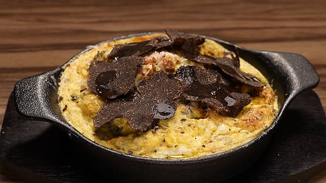 Restaurant & Bar FUGA・3種のトリュフが香る、焼きたてイタリア風オムレツ