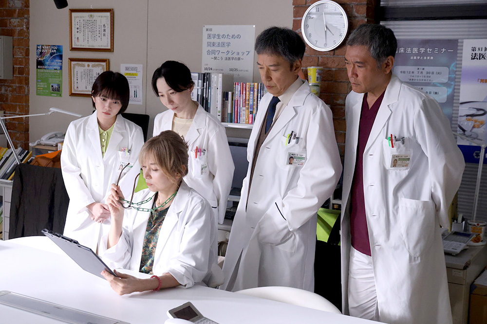 『監察医 朝顔』山口智子さん、志田未来さん、杉本哲太さん、平岩紙さん、板尾創路さん
