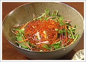水菜とイクラの特製サラダ