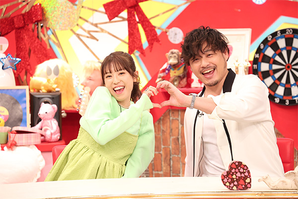 左から)若槻千夏、平子祐希(アルコ&ピース)