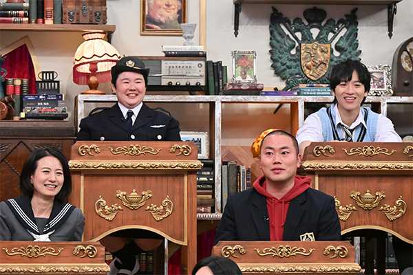 一列目左から)馬場典子、岡部大(ハナコ) 二列目左から)やす子、島太星(NORD)