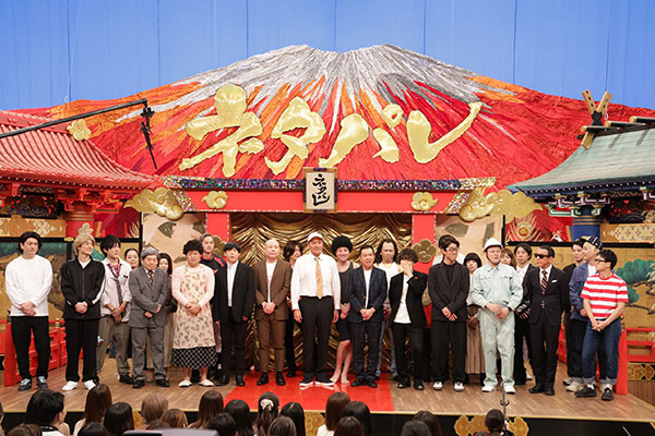 土曜プレミアム・ネタパレTHEプレミアム★日本一面白いモノマネ芸人が今夜決定★