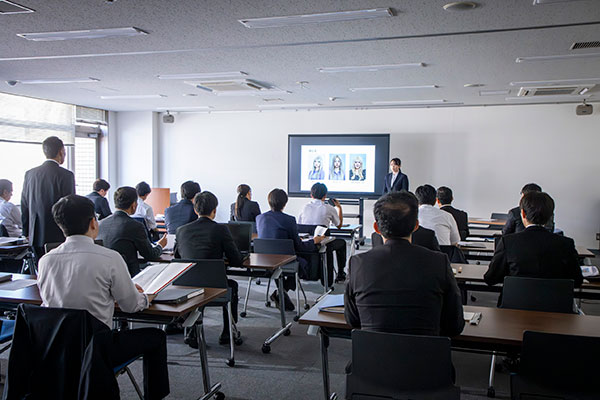 ＜水ドラ★イレブン＞今夜もシリアルキラーと待ち合わせ 予測不能な船出 ＃01