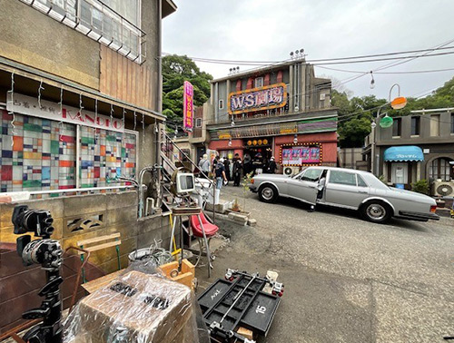 もしもこの世が舞台なら、楽屋はどこにあるのだろう