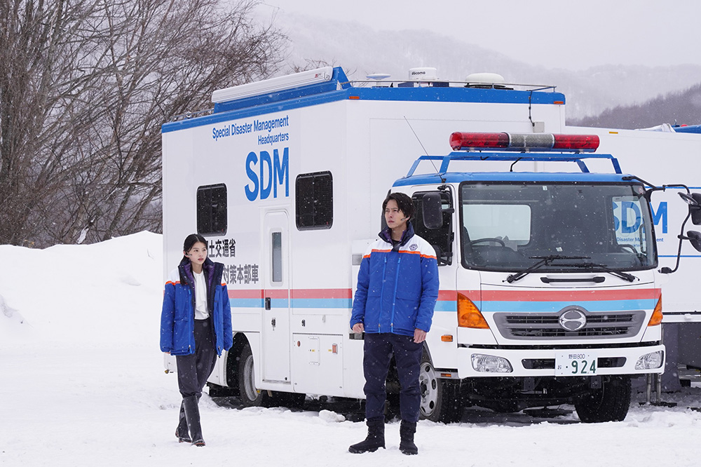 ブルーモーメント 晴原柑九朗(山下智久)、雲田彩(出口夏希)