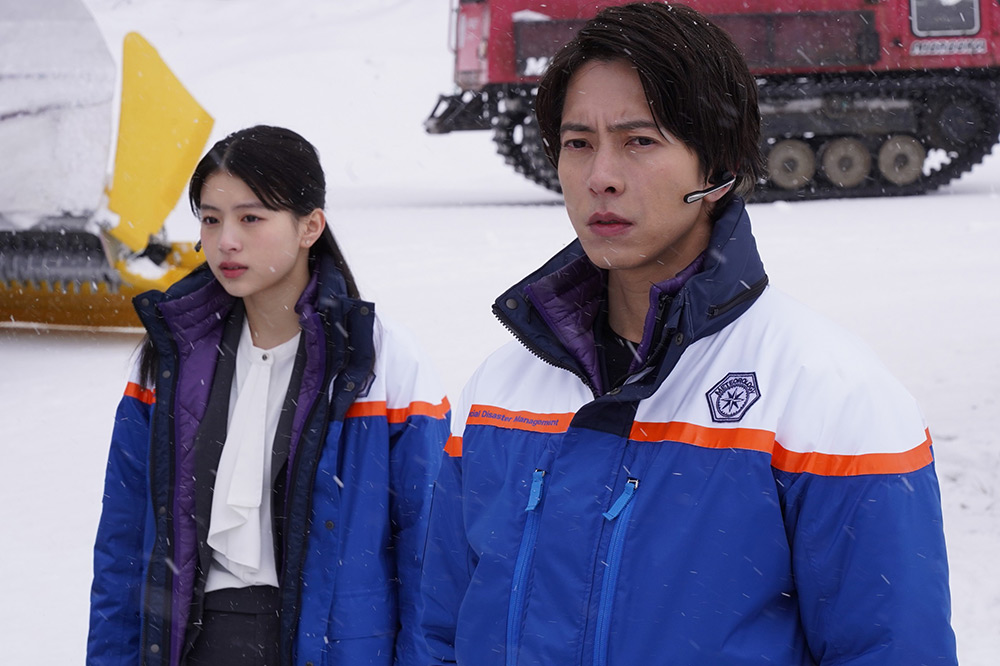 ブルーモーメント 晴原柑九朗(山下智久)、雲田彩(出口夏希)