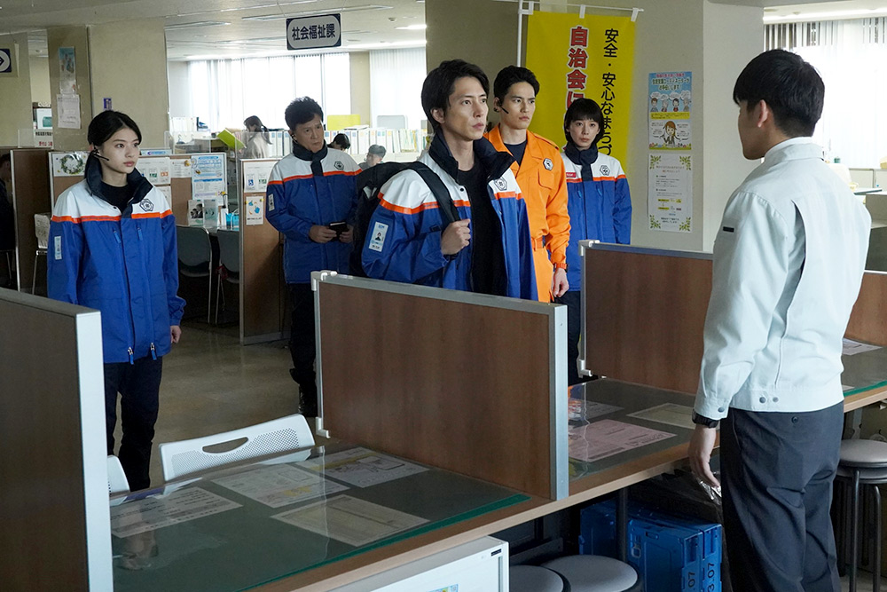 ブルーモーメント 晴原柑九朗(山下智久)、雲田彩(出口夏希)、園部優吾(水上恒司)、沢渡満(橋本じゅん)、汐見早霧(夏帆)