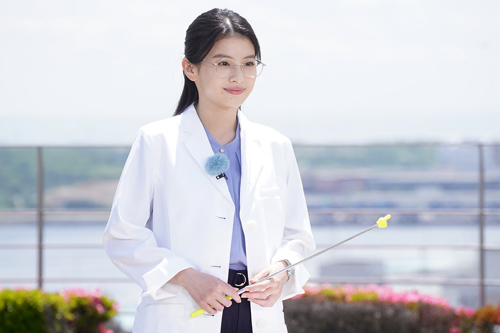 ブルーモーメント 雲田彩(出口夏希)