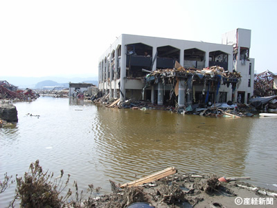 水没した家