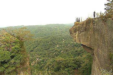 プロのガイドが伝える鋸山の魅力