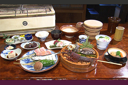 秘境の名店！豪華食材の炭火焼き