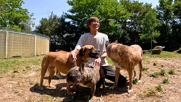 坂上どうぶつ王国 大きなハンデを抱えた犬と人生ドン底の男が起こした奇跡の物語