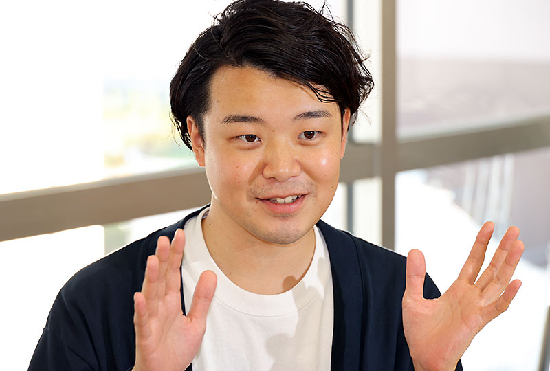 山川 愉生