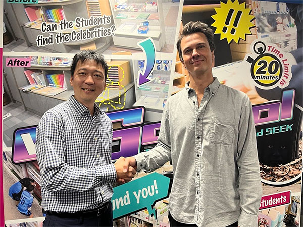 左から）小宮隆司（フジテレビ ディストリビューション部）、ヘンリック・ビスカー（フリーマントル社 ノルディック フォーマット責任者）