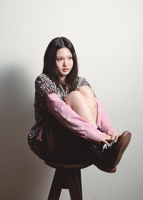 コントラスト 主題歌 ao「痛い膝」（Colourful Records/ビクターエンタテインメント）