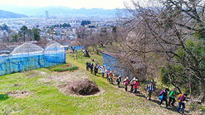 里山歩きの様子