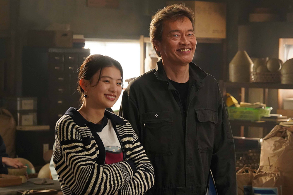 君が心をくれたから 朝野陽平(遠藤憲一)、朝野春陽(出口夏希)