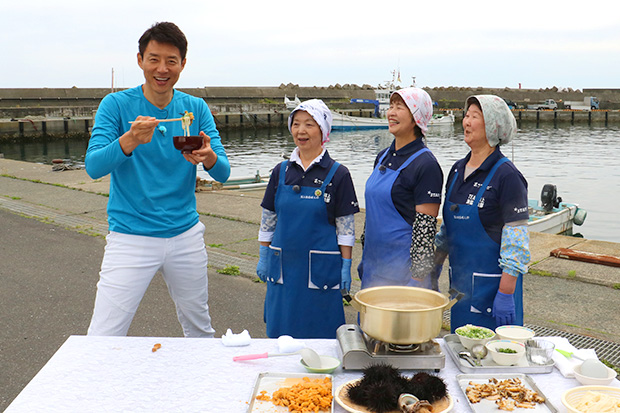 ウニとアワビがたっぷりの贅沢漁師料理