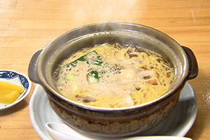 鍋焼きラーメン
