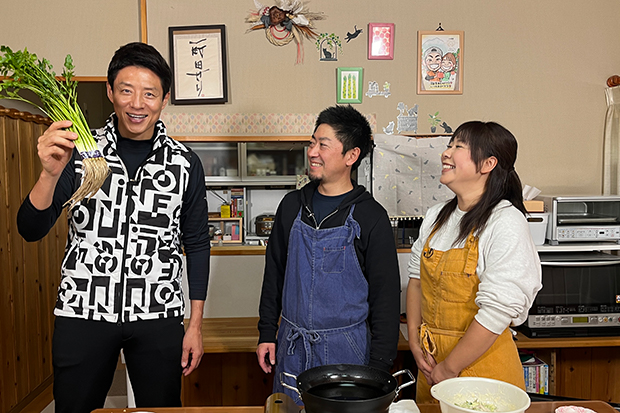 葉や茎は香り高く 根までおいしい！ 