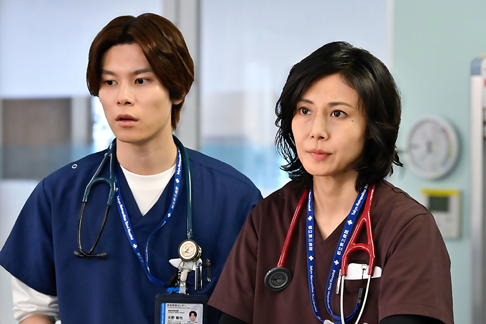 『救命病棟24時』小島楓(松嶋菜々子)、天野智也(萩原利久)