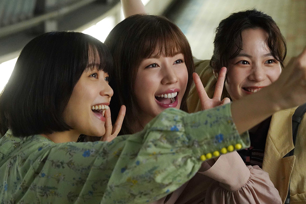 『Tokyo middle 30』 佐倉麻紀（仲里依紗）、山地遥（のん）、永野薫子（深川麻衣）