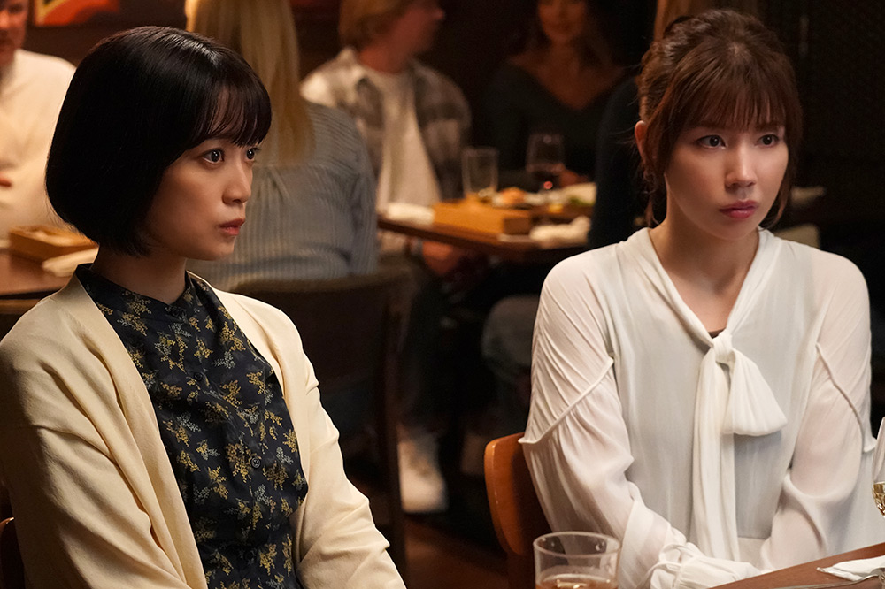 『Tokyo middle 30』佐倉麻紀(仲里依紗)、永野薫子(深川麻衣)