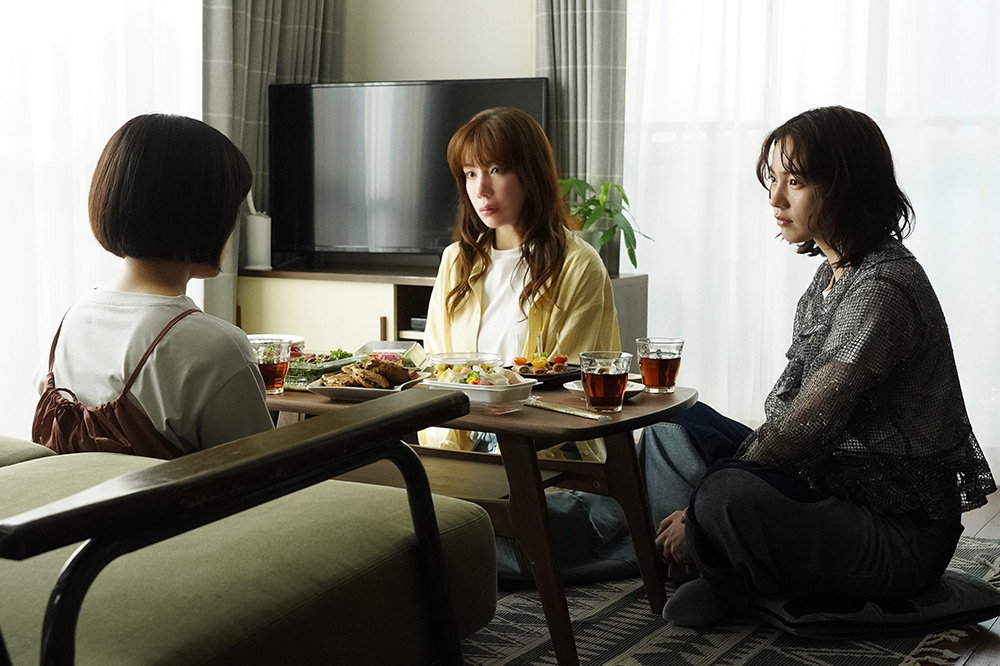 『Tokyo middle 30』佐倉麻紀(仲里依紗)、山地遥(のん)、永野薫子(深川麻衣)