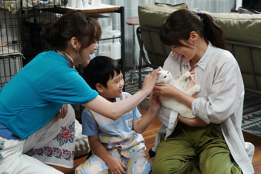 『Tokyo middle 30』佐倉麻紀(仲里依紗)、山地遥(のん)