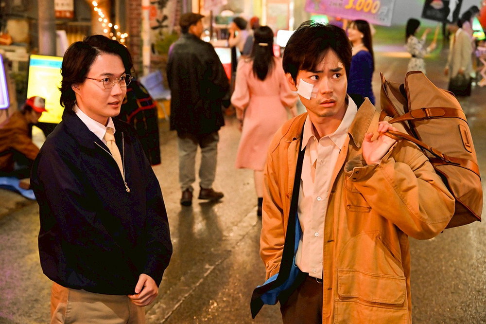 『もしもこの世が舞台なら、楽屋はどこにあるのだろう』久部三成（菅田将暉）、蓬莱省吾（神木隆之介）