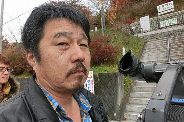 まずは築300年の宿へ！