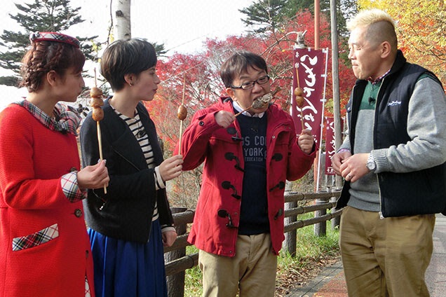 両手に持ってワンパク天野さん