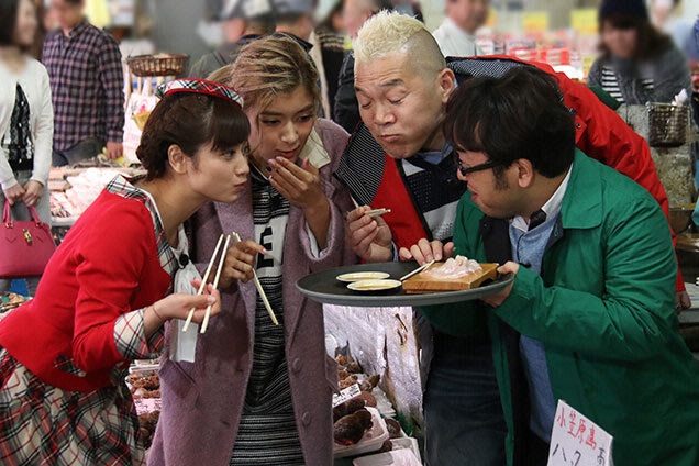 新鮮なお魚を試食…