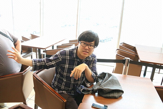 平さんmgの山本さん何のポーズ？