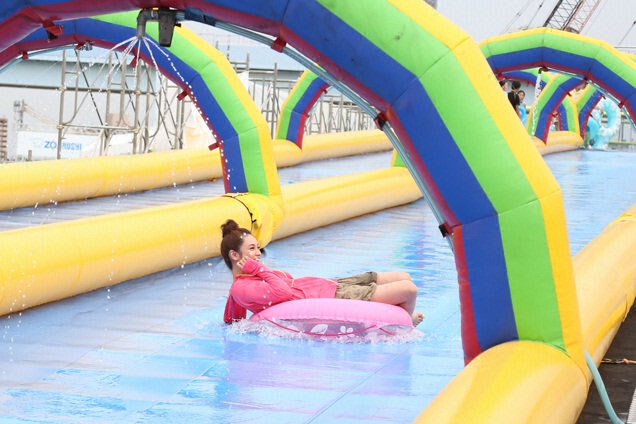 次に行ったのは豊洲のUGOKASみんなで水遊び！