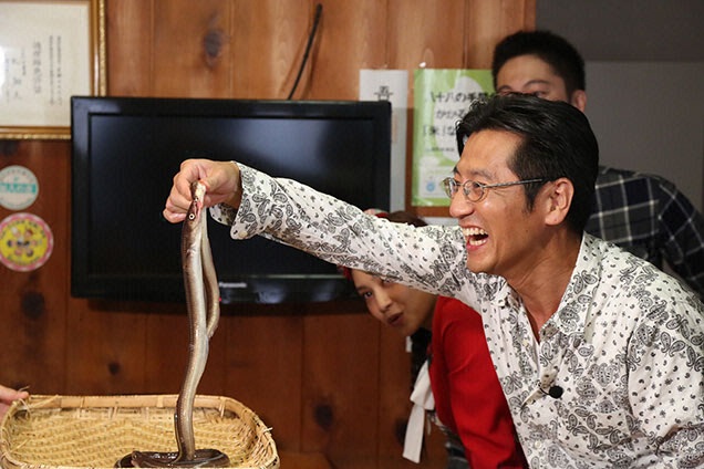 津田さんはかりめをつかみ大爆笑