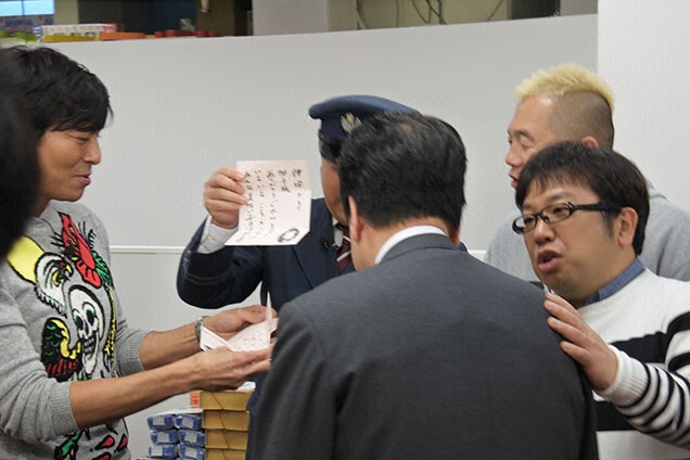最後はえび千両ちらしの社長が登場！