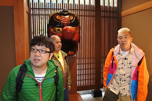 大きな天狗のお面！ 高尾山には天狗がいたらしいですよ！