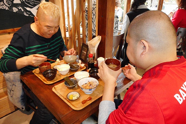 朝ご飯をしっかり食べて元気モリモリ！お次はどこに〜？