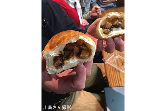 皆が疑ったうなぎパン！お味は〜！？