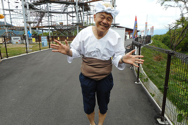今日はバカボンのパパスタイルで涼しくお届けなのだ〜！