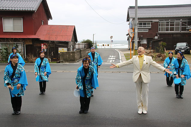 ウドちゃんも気づけば地元の皆さんの仲間入り〜