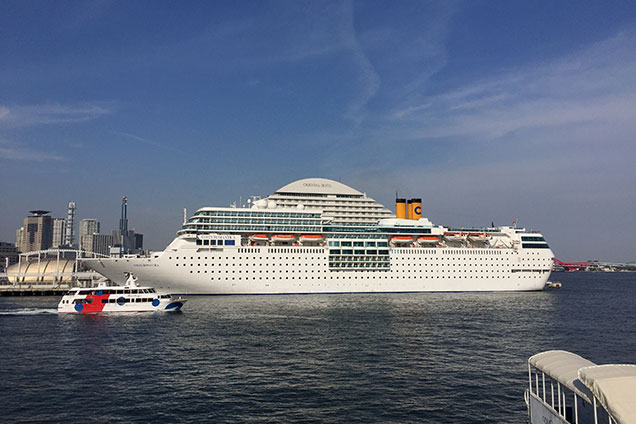 本日はイタリアの大型客船コスタクルーズで海上ツアー！