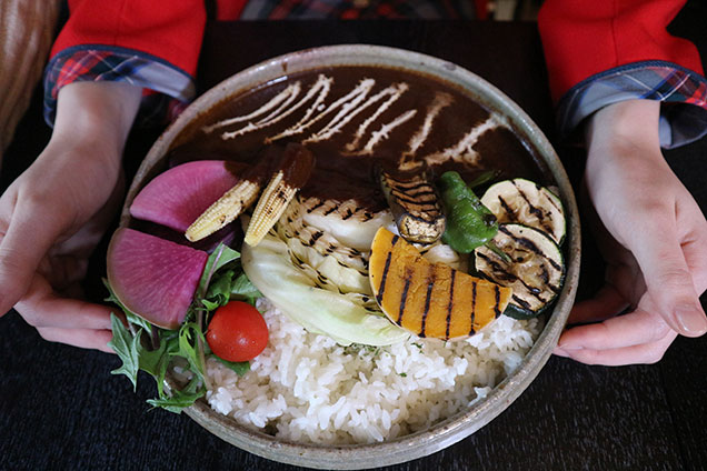 今回は鎌倉のお寺からすぐ行けるごはん屋さんをご紹介！