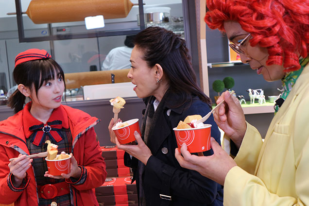 人気のバウムクーヘン屋さんで焼きたてバウムを試食！