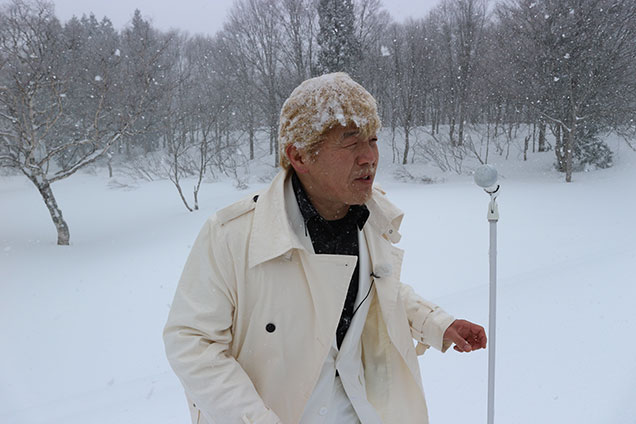 矢沢ウー吉も雪原の中でロックンロール！