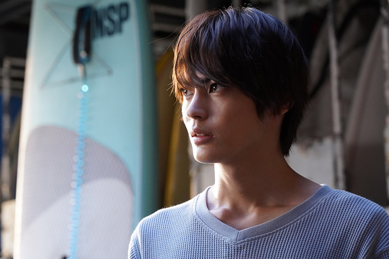 『真夏のシンデレラ』蒼井夏海(森七菜)、滝川愛梨(吉川愛)、小椋理沙(仁村紗和)